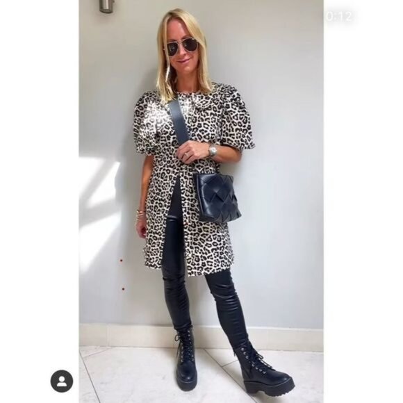 H&M Collared Leopard Print Button Up Puff Sleeve Mini Dress Size S EUC - Picture 4 of 14